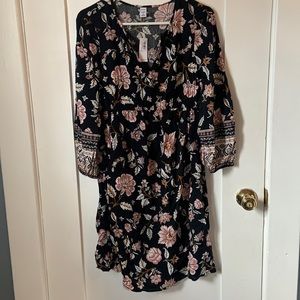 Maternity dress from Old Navy.